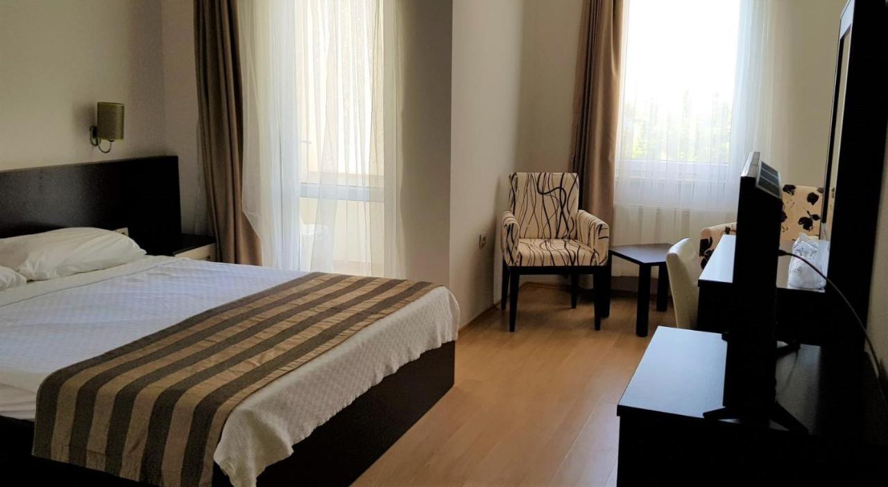 Troas Beach Hotel Tavakli Екстер'єр фото